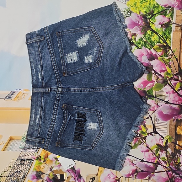 Justin Bieber Purpose‎ Tour Denim Shorts NWT Medium - Picture 3 of 7